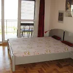 Sopaljska 24a 아파트 크리크베니카